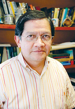 Dr. Aurelio López-López